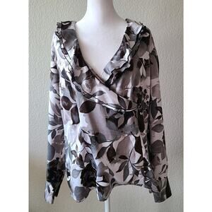 East 5th Womens Floral Wrap Top Blouse Sz XL NEW Gray‎ Ruffle Career Office